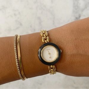 Authentic Gucci watch with  different shades